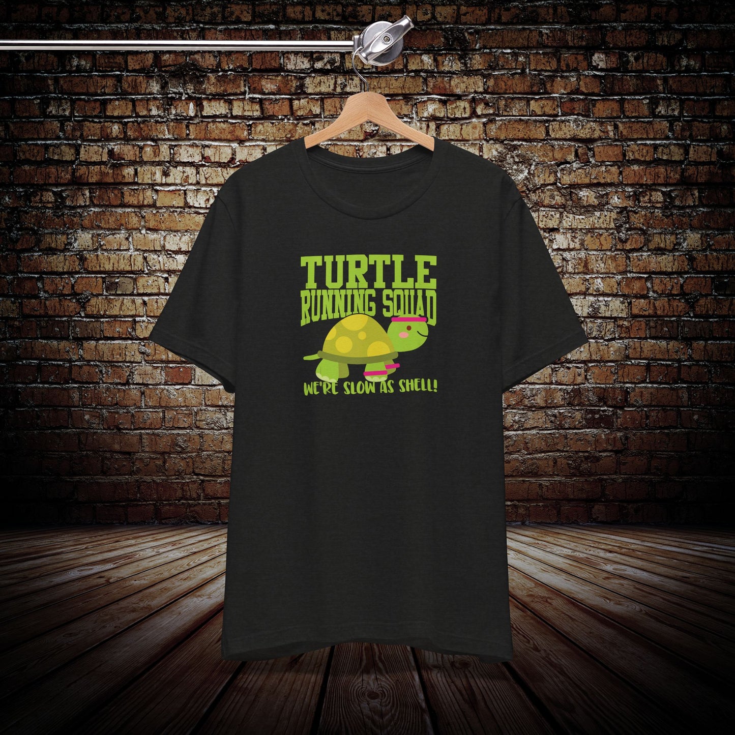 Turtle running club Graphic Tee