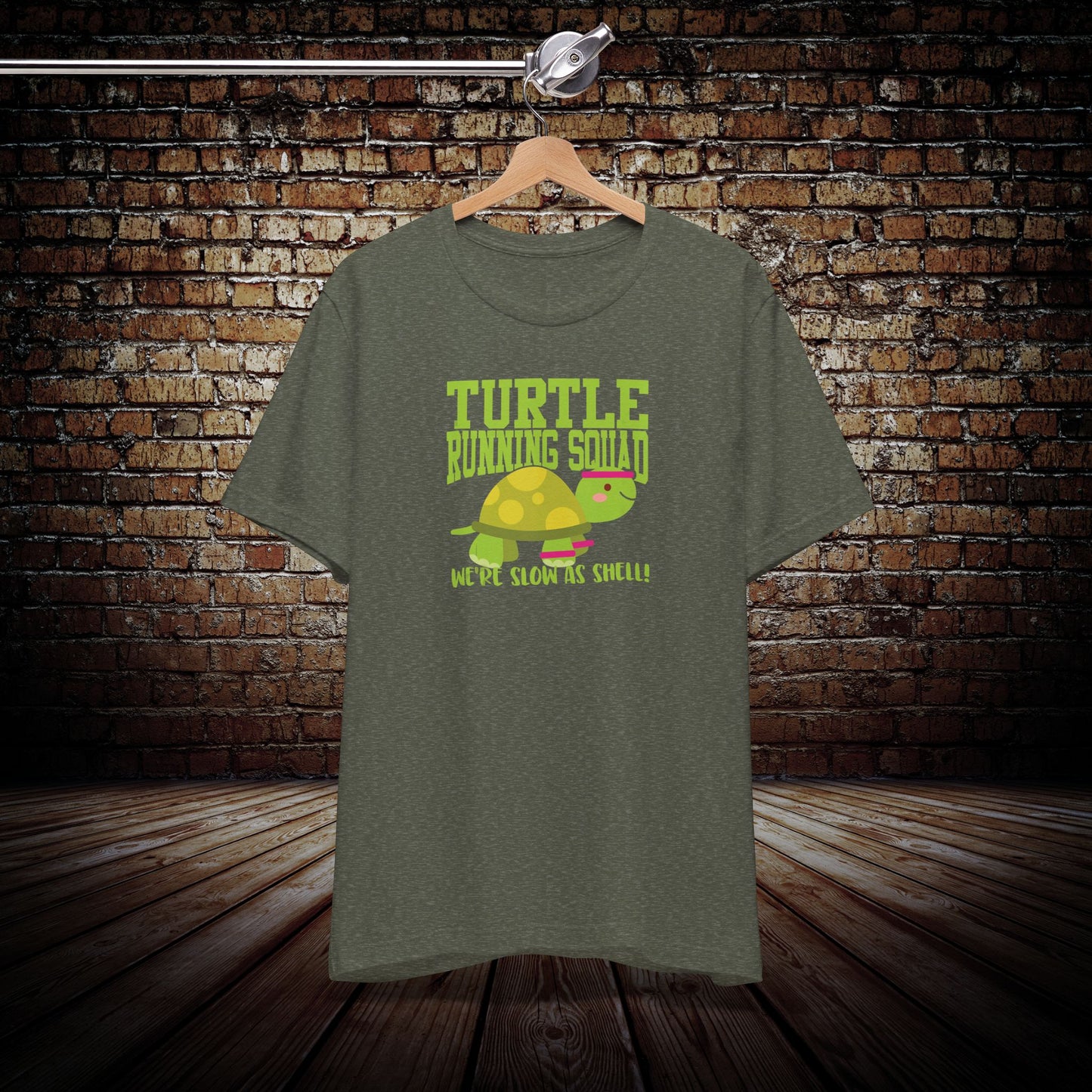 Turtle running club Graphic Tee