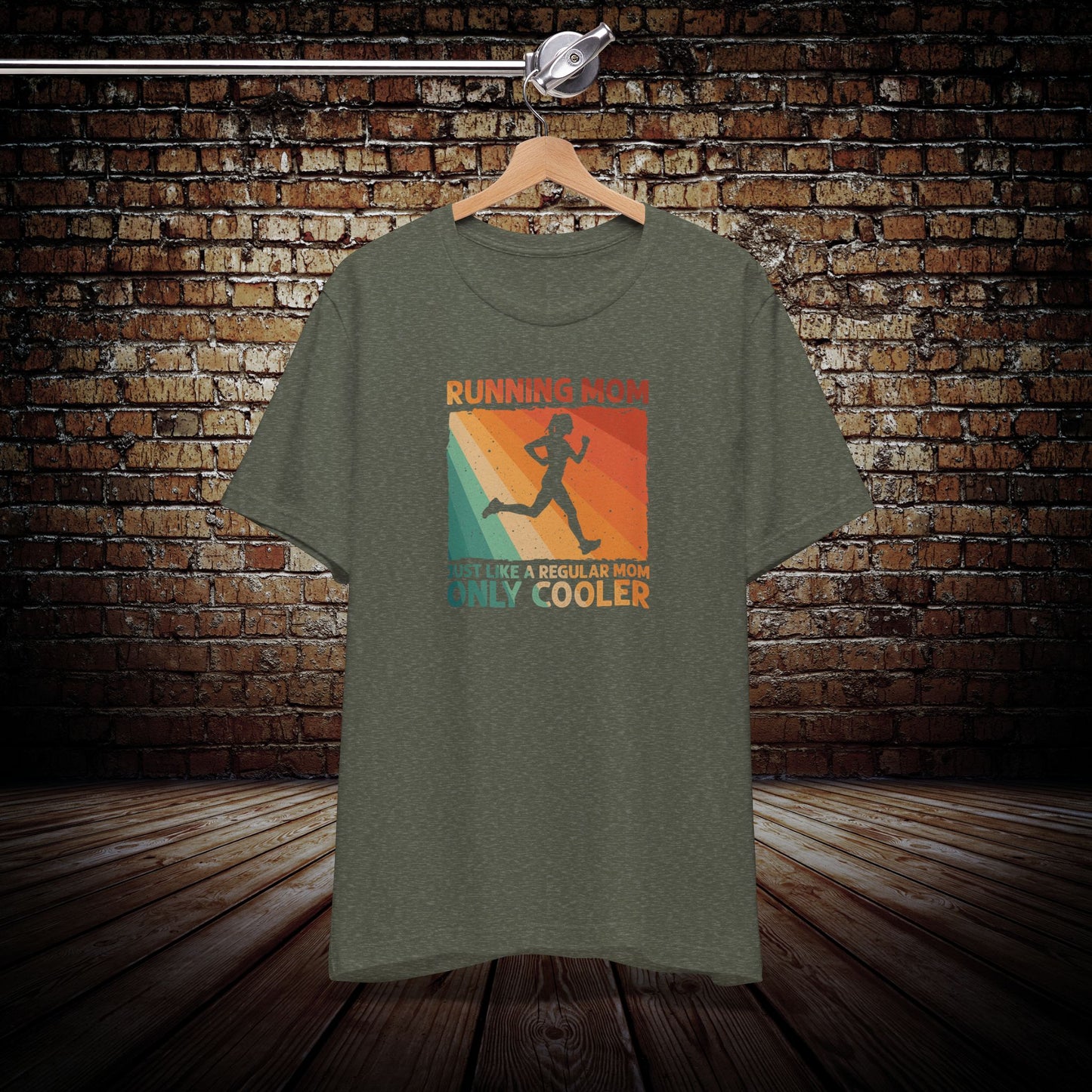 Running mom Graphic Tee