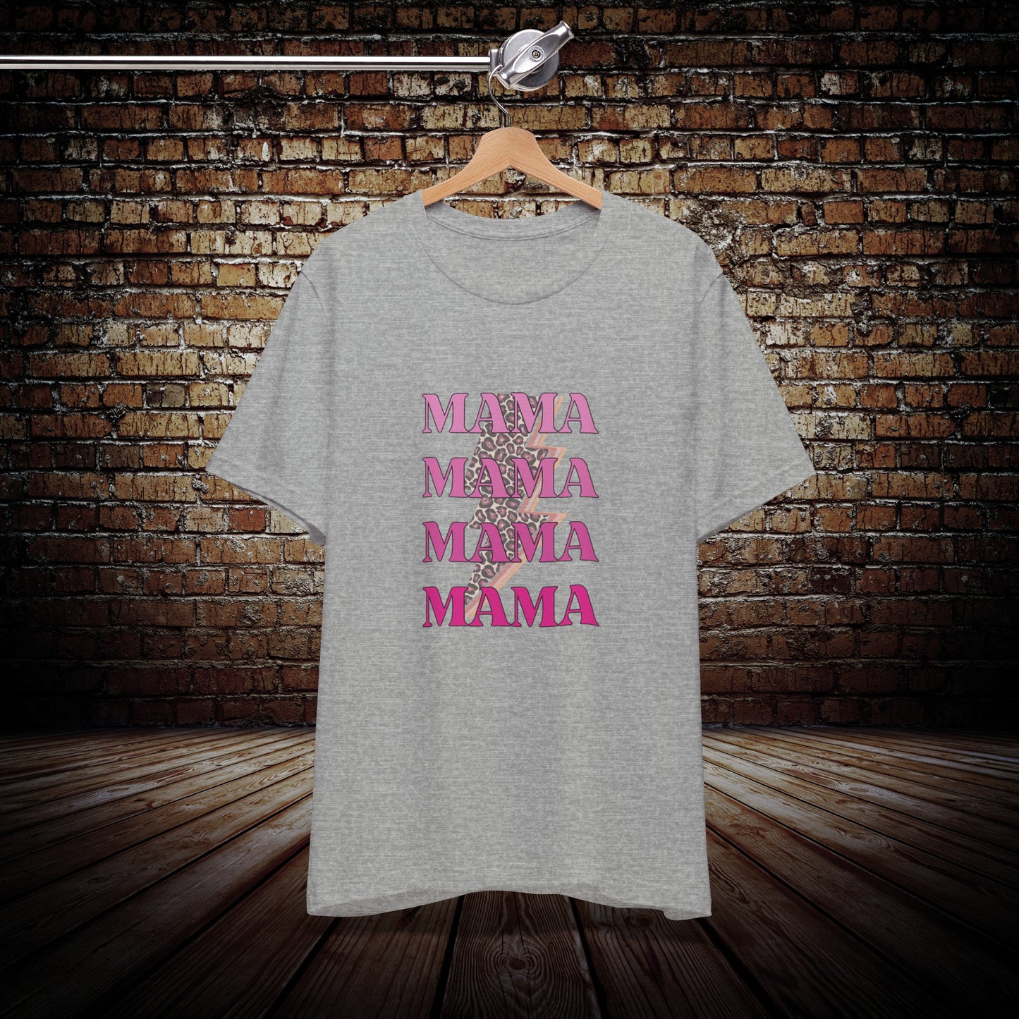 Mama lightning bolt trendy t-shirt