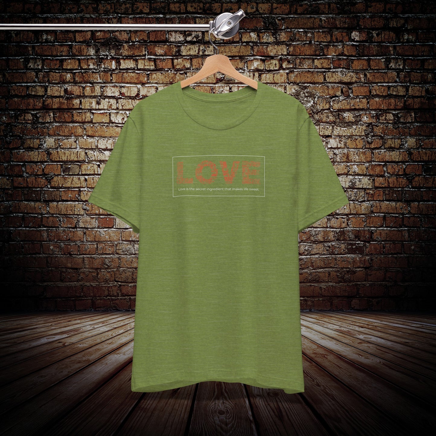 LOVE Graphic Tee